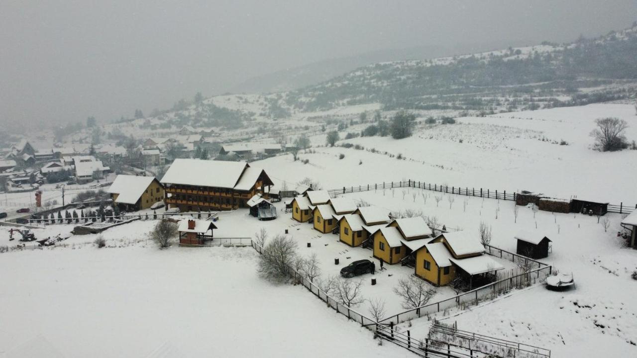 Mano Kulcsoshazak Villa Praid Buitenkant foto